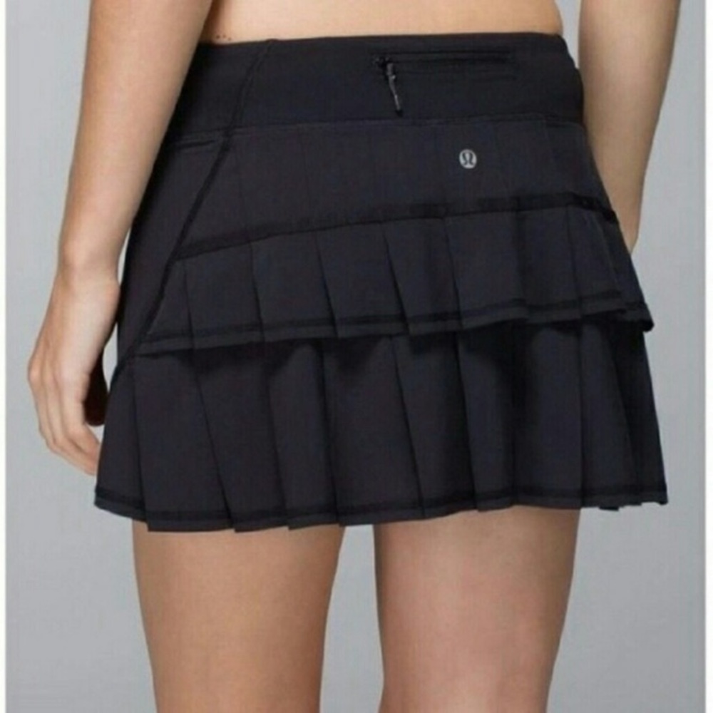 Black lululemon ruffle skirt